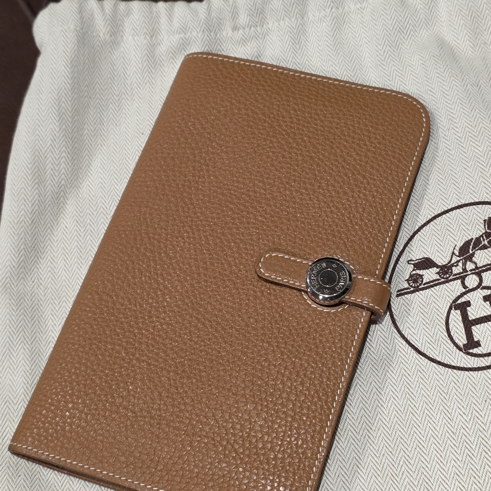 SOLD!  Authentic Hermes DOGON DUO Wallet GM Gold PHW